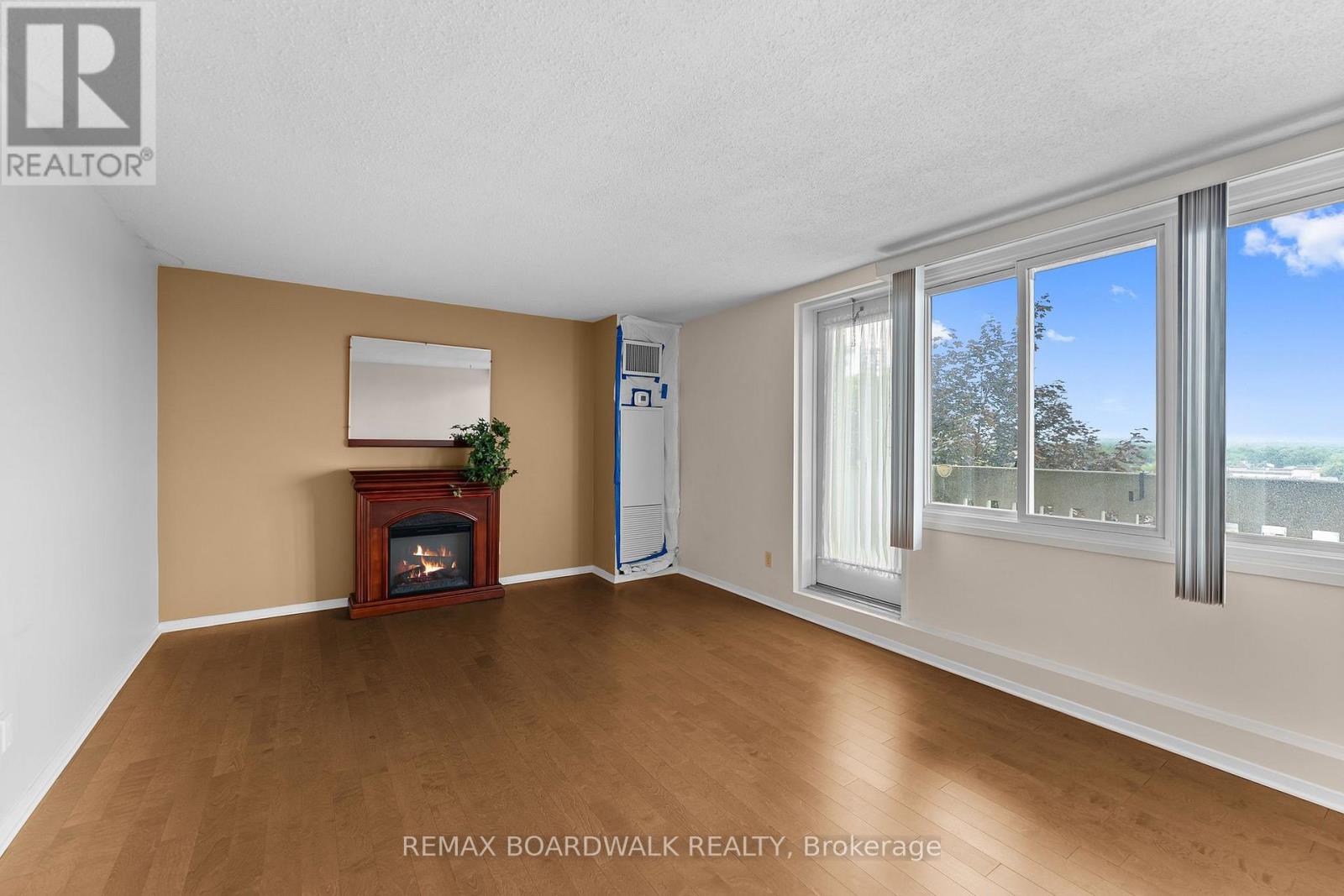 503 - 1599 Lassiter Terrace, Ottawa, Ontario  K1J 8R6 - Photo 6 - X13532768