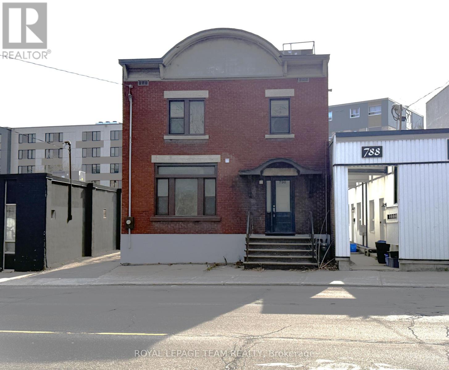 790 Bronson Avenue, Ottawa, Ontario  K1S 4G4 - Photo 1 - X13532886