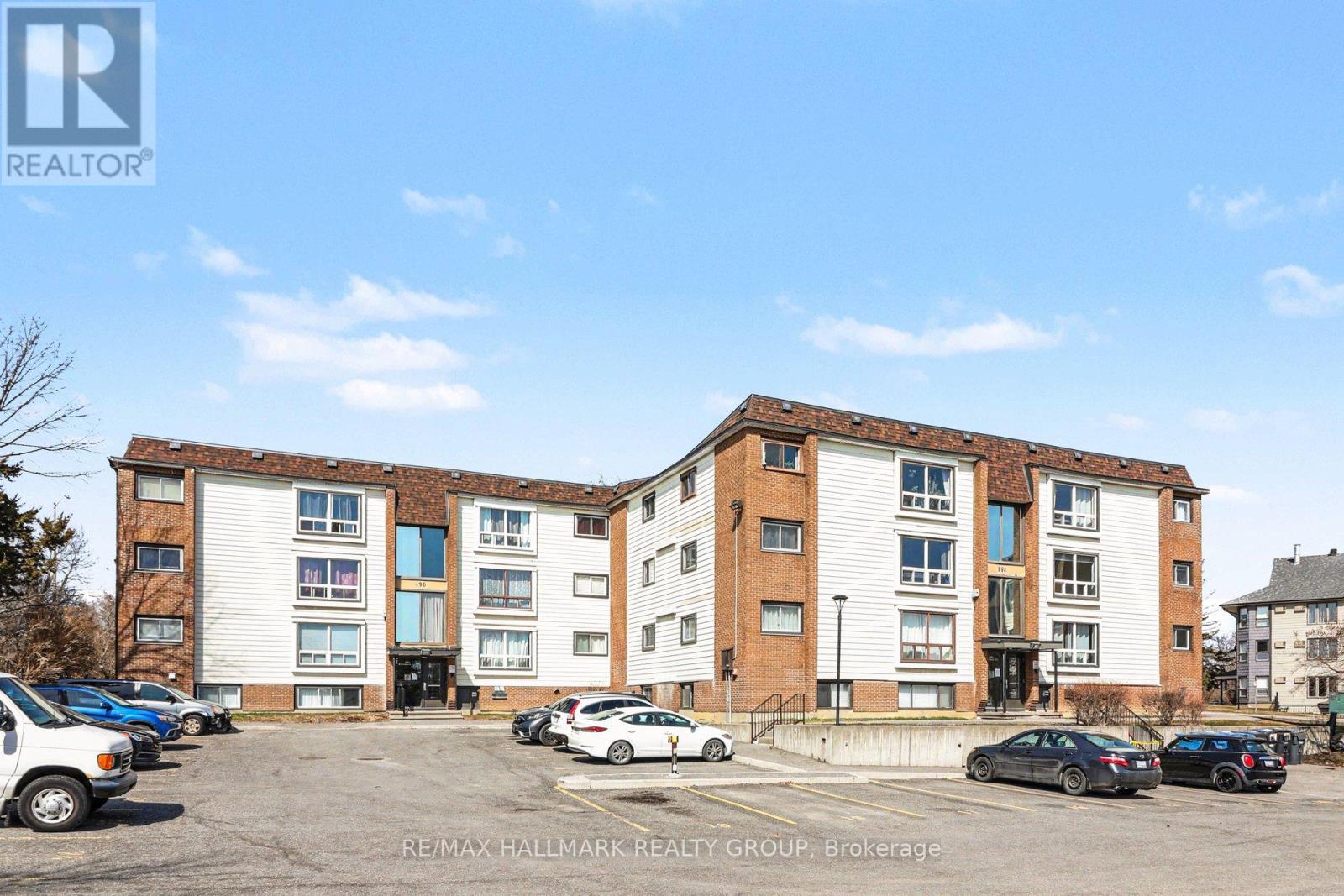 2 - 898 Elmsmere Road, Ottawa, Ontario  K1J 7T6 - Photo 1 - X13533068