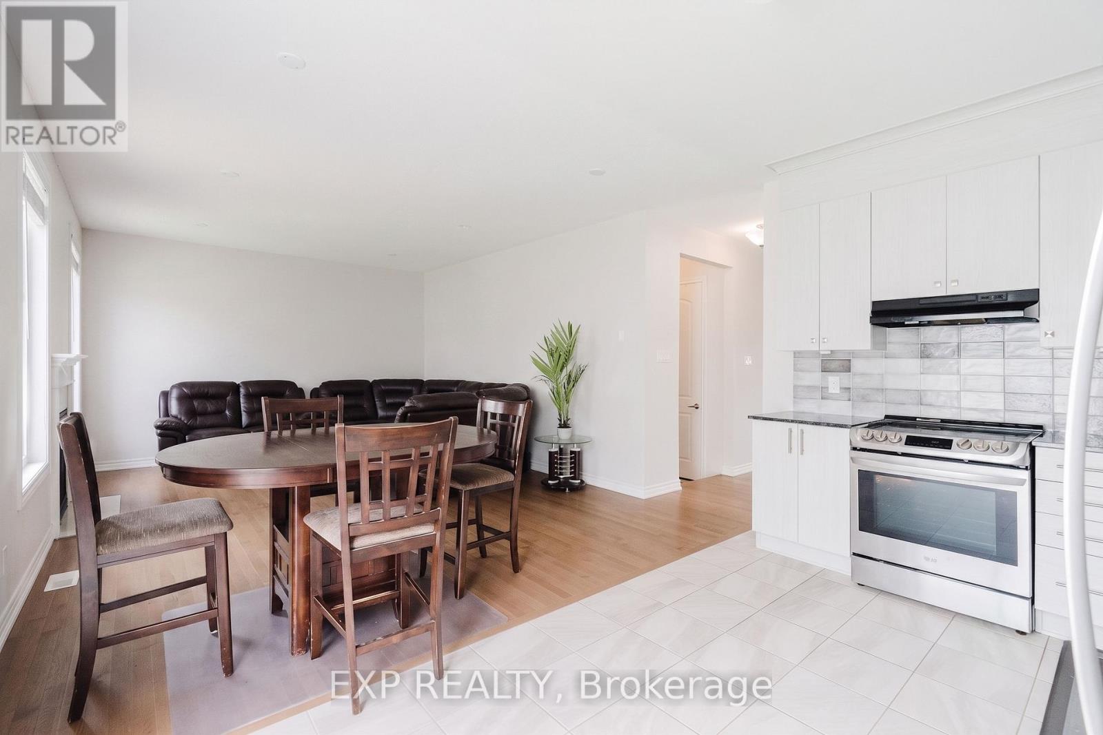 30 Coppermine Street, Ottawa, Ontario  K2J 6P6 - Photo 4 - X13533502