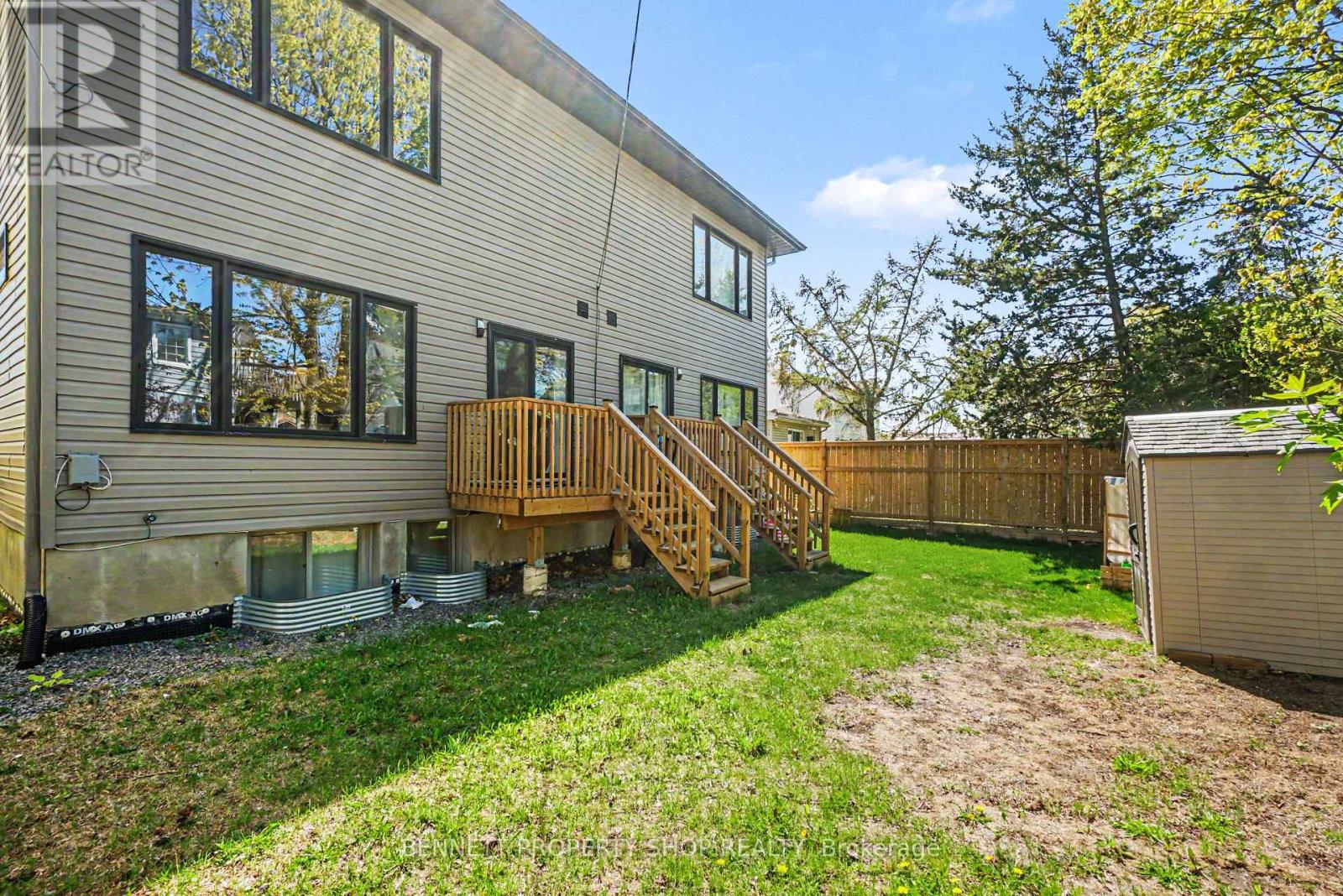 B - 1225 Ridgemont Avenue, Ottawa, Ontario  K1V 6E6 - Photo 4 - X13534324
