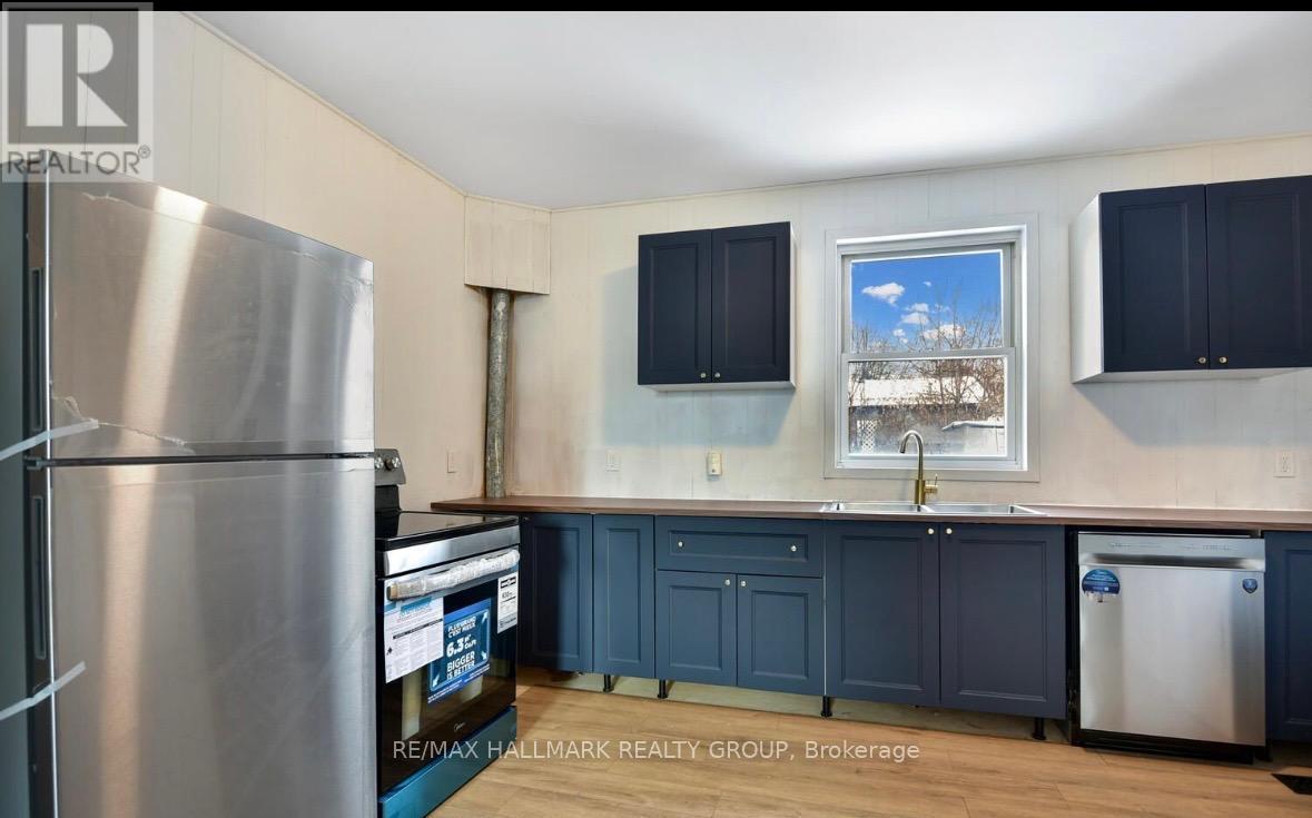 47 Daniel Street S, Brockville, Ontario  K6V 4Z6 - Photo 4 - X13534520