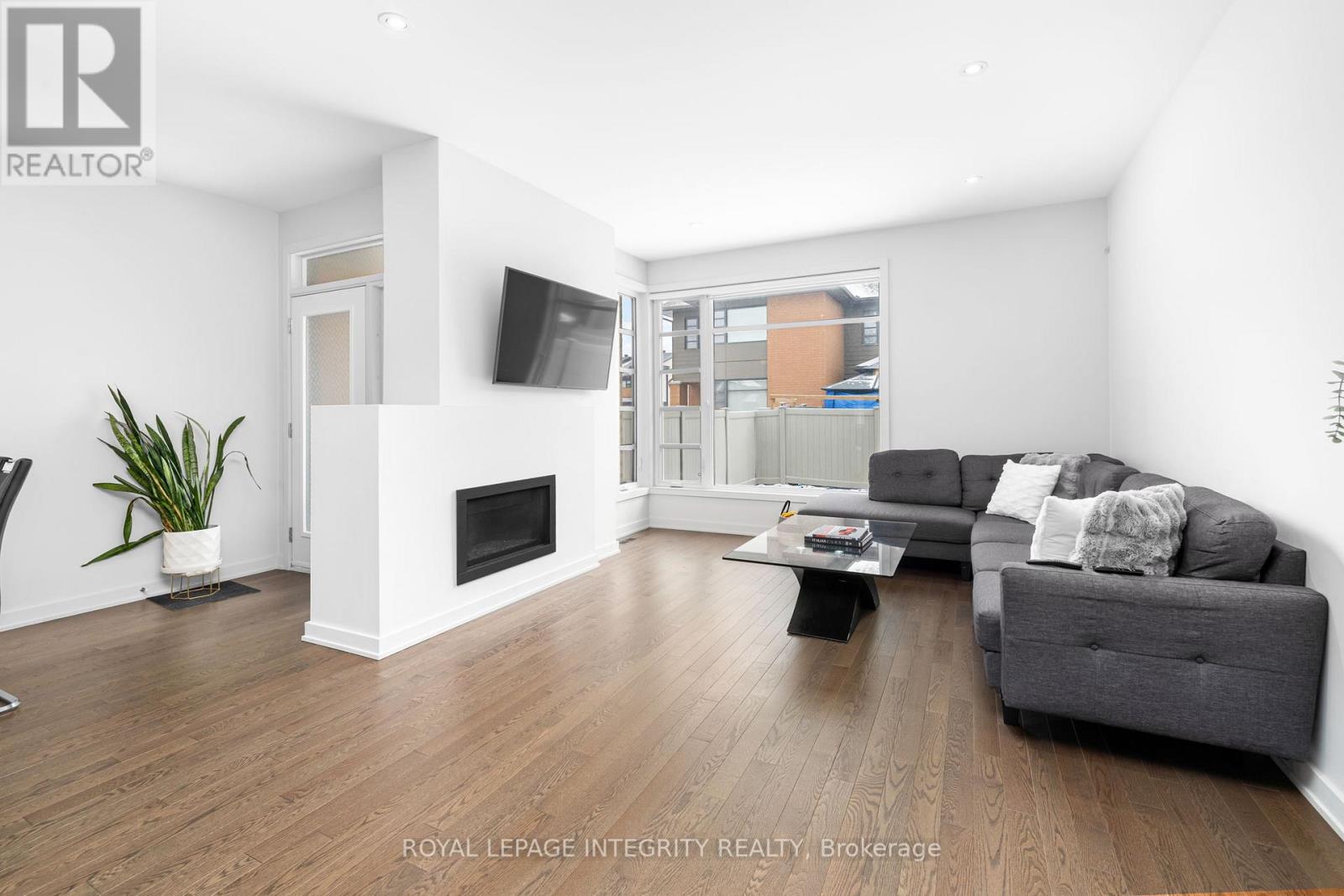 641 Odyssey Way, Ottawa, Ontario  K1T 0T5 - Photo 10 - X13534926