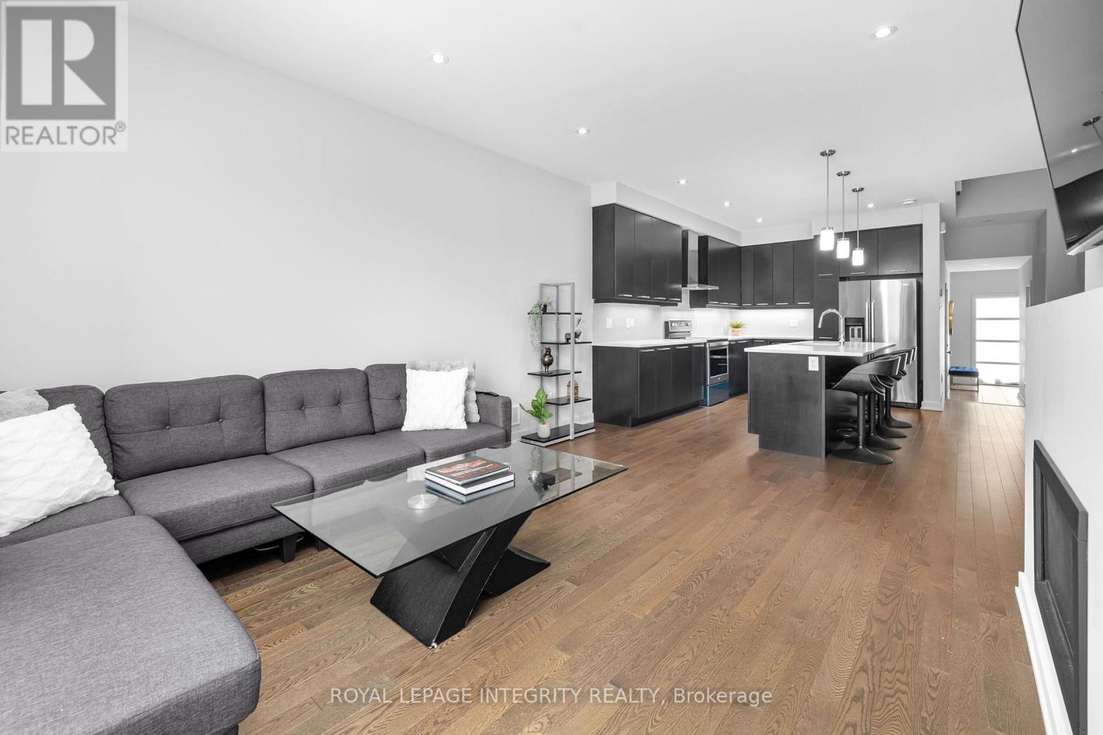 641 Odyssey Way, Ottawa, Ontario  K1T 0T5 - Photo 11 - X13534926