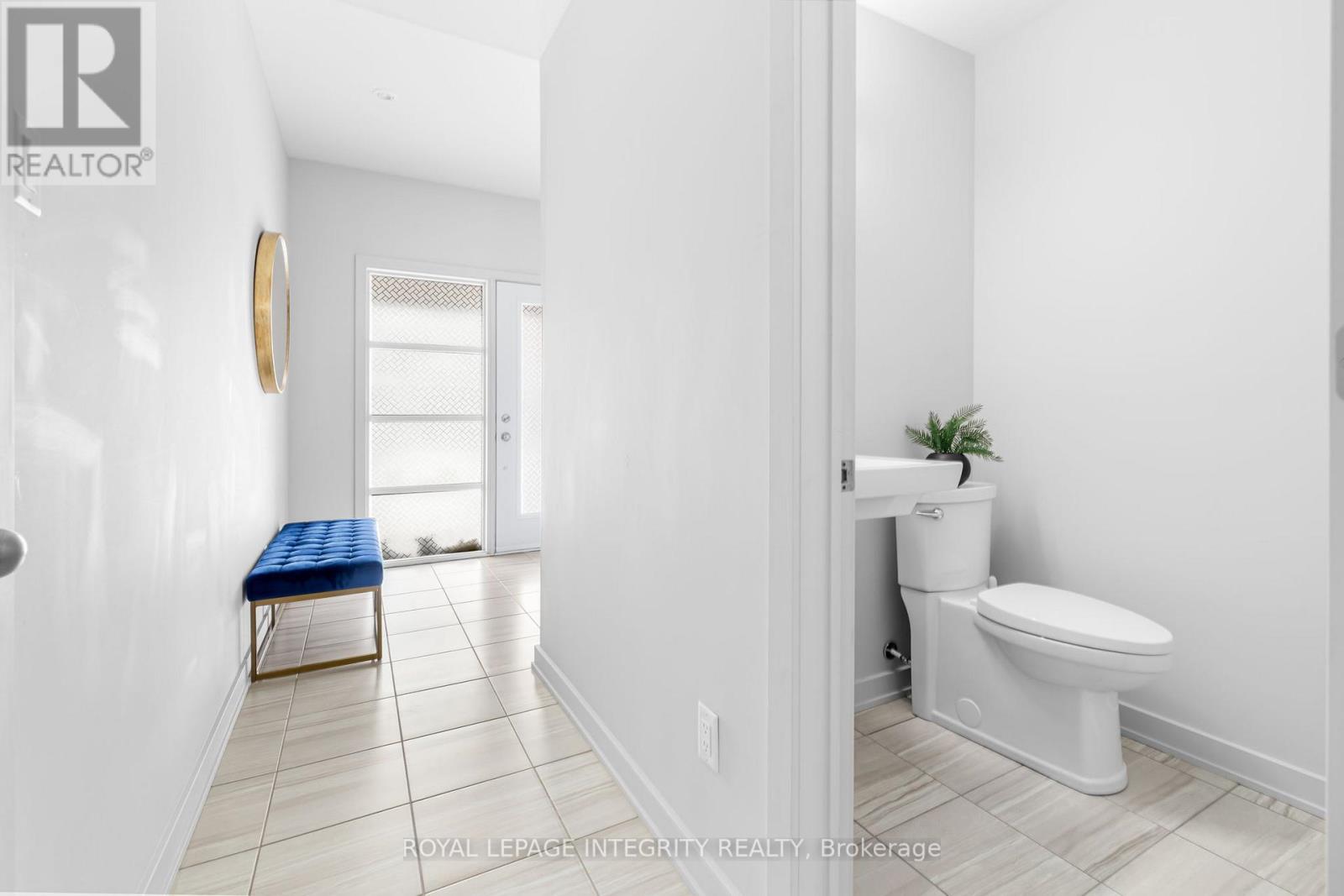 641 Odyssey Way, Ottawa, Ontario  K1T 0T5 - Photo 3 - X13534926