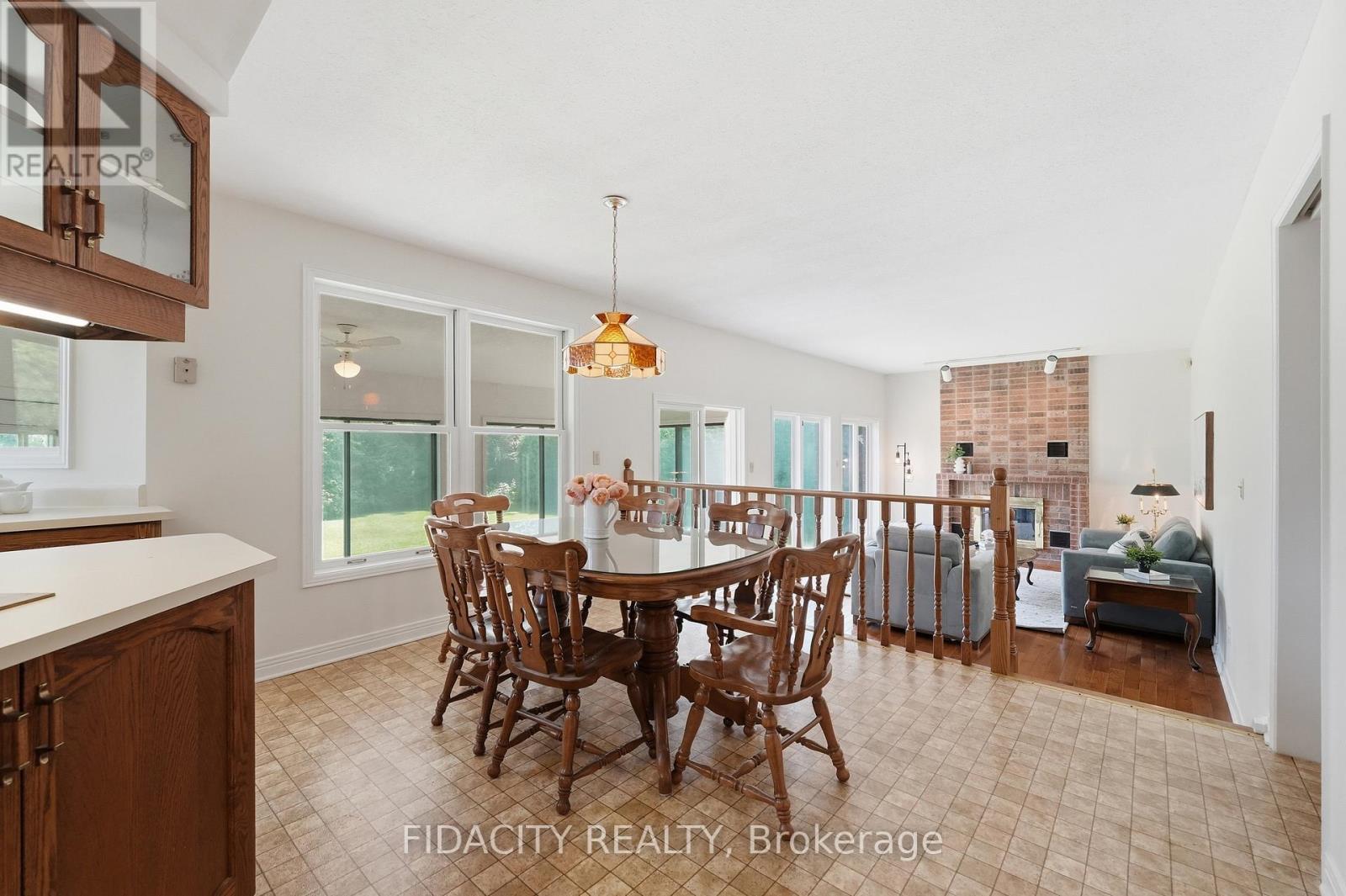 25 Pine Bluff Trail, Ottawa, Ontario  K2S 1E1 - Photo 18 - X13535122