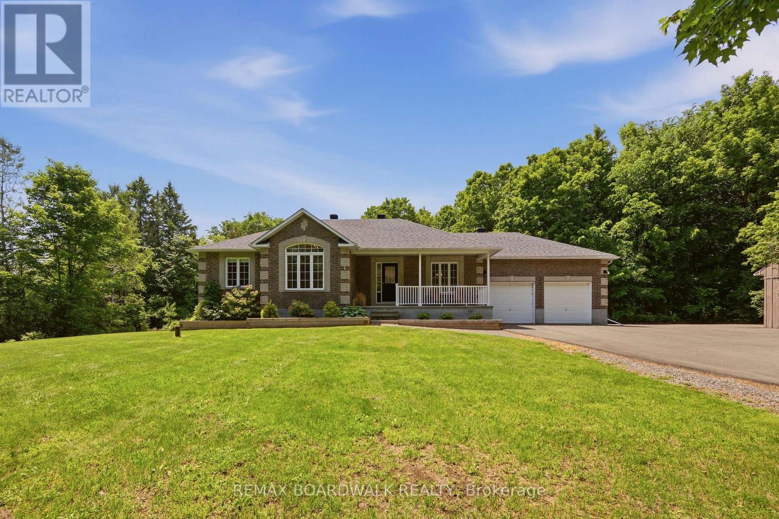 289 Timberwood Drive, Beckwith, Ontario  K7C 3P2 - Photo 1 - X13535292
