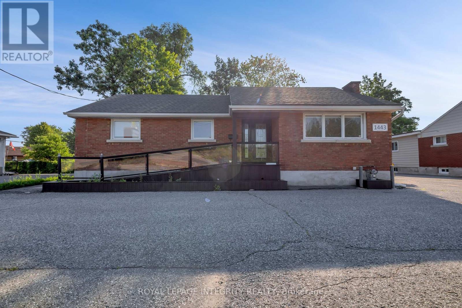 1443 Woodroffe Avenue, Ottawa, Ontario  K2G 1W1 - Photo 1 - X13535374