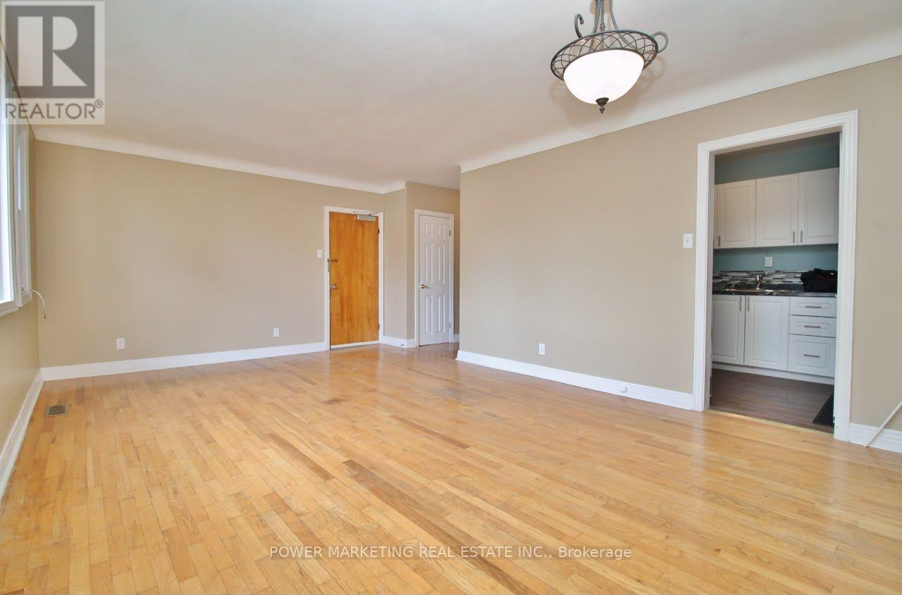 885 Maitland Avenue, Ottawa, Ontario  K2A 2S4 - Photo 2 - X13535698
