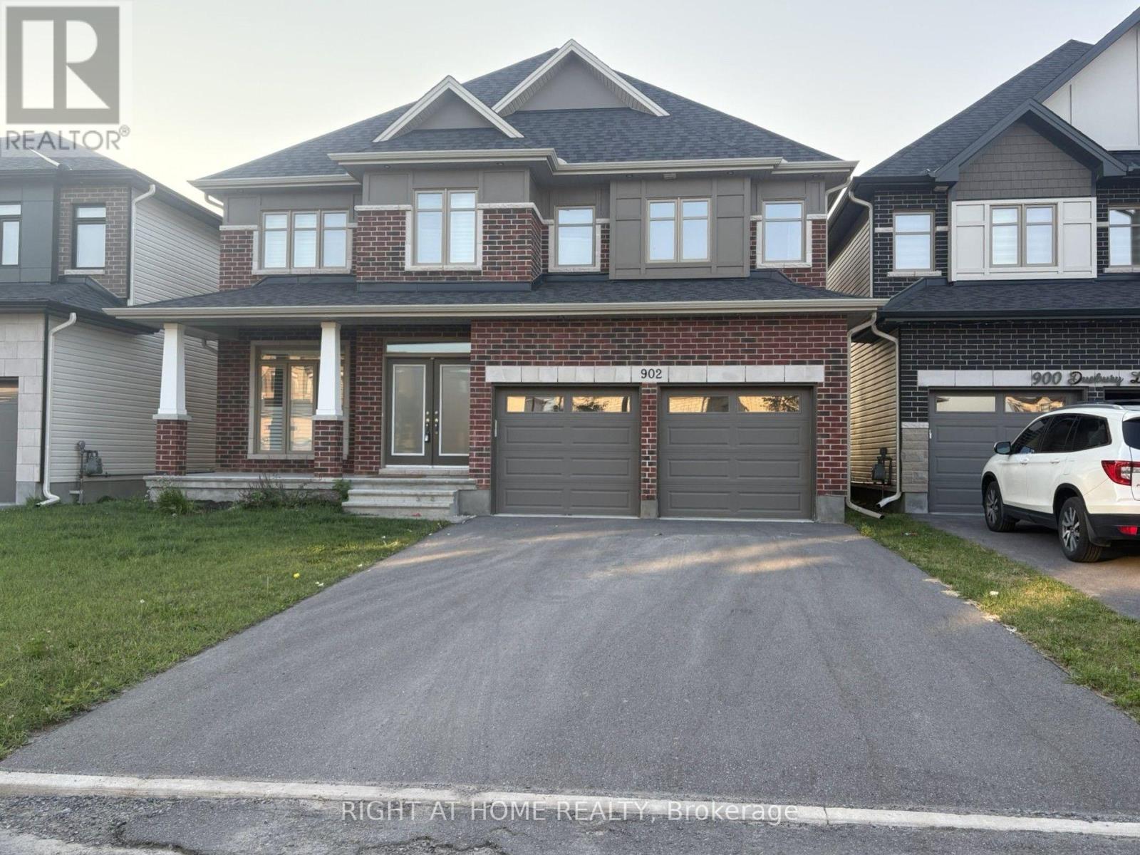 902 Duxbury Lane, Ottawa, Ontario  K4M 0M3 - Photo 1 - X13535776