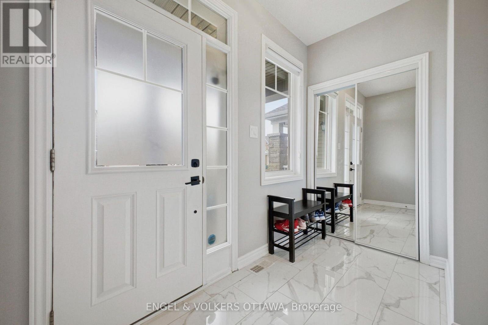139 Switch Grass Crescent, Ottawa, Ontario  K2J 5Z3 - Photo 3 - X13535816