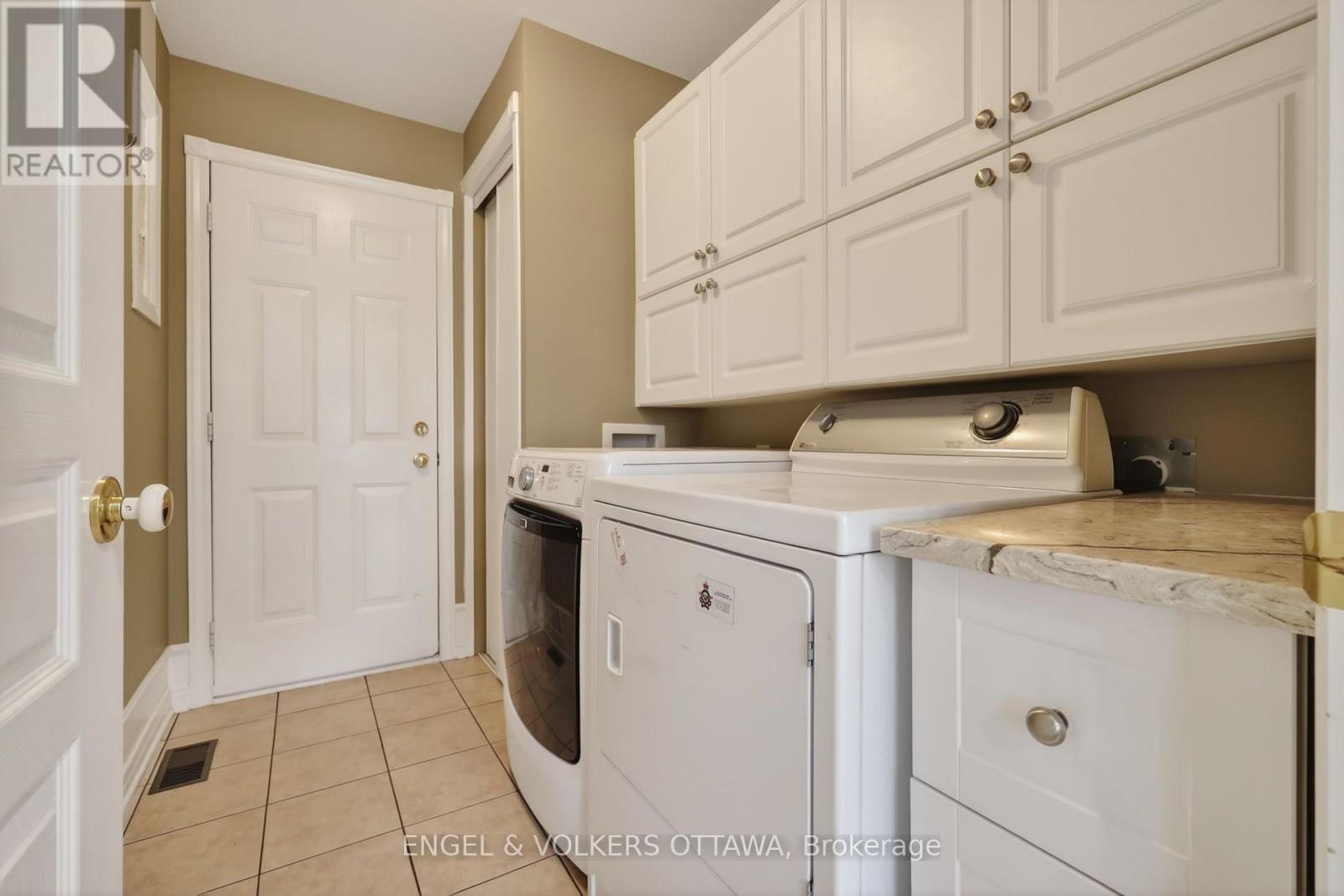 7 Drysdale Street, Ottawa, Ontario  K2K 3L3 - Photo 10 - X13535850
