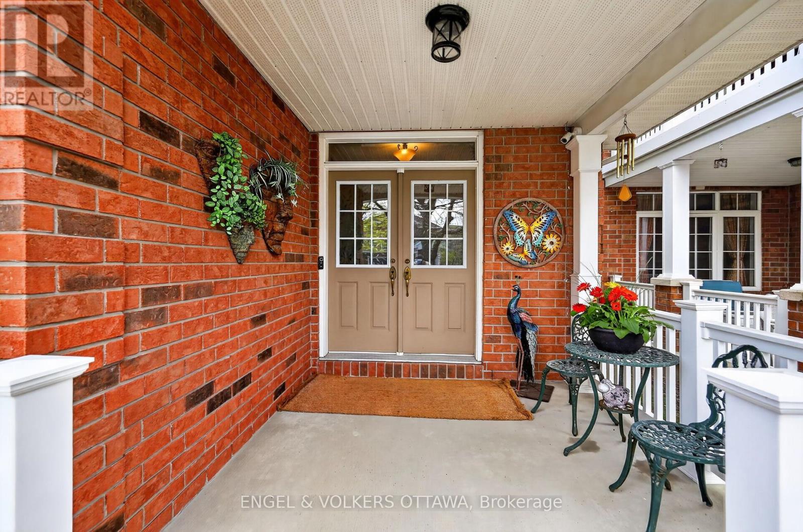 7 Drysdale Street, Ottawa, Ontario  K2K 3L3 - Photo 2 - X13535850