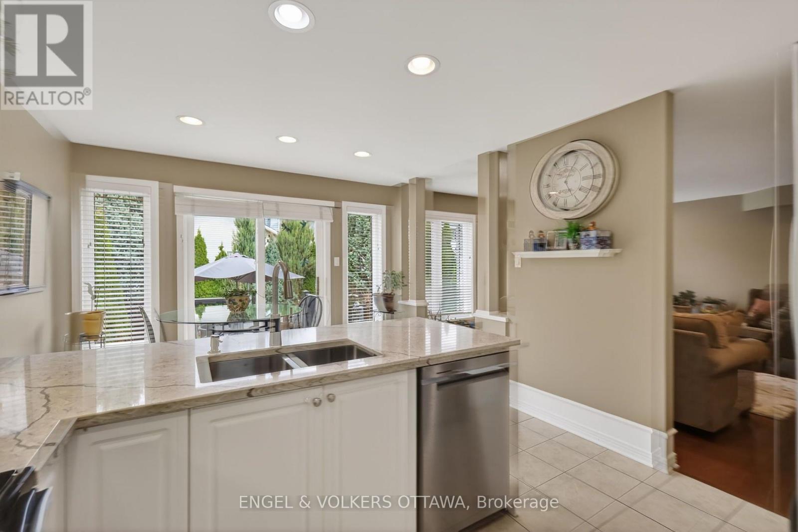7 Drysdale Street, Ottawa, Ontario  K2K 3L3 - Photo 8 - X13535850
