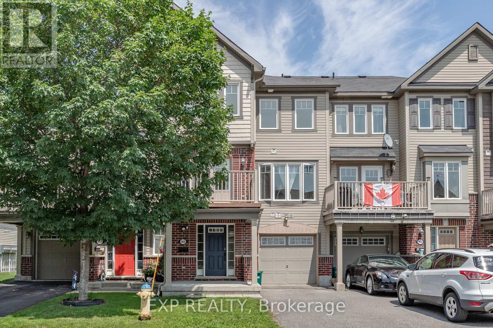 960 Messor Crescent, Ottawa, Ontario  K2S 0L7 - Photo 1 - X13535920