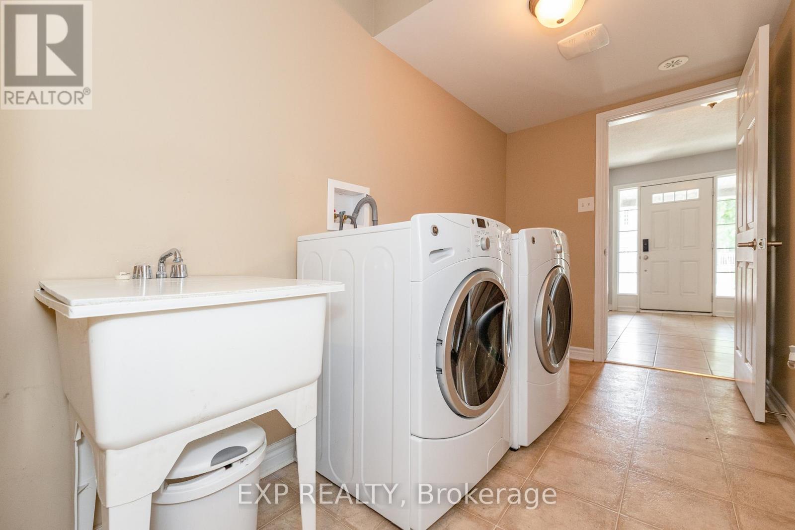 960 Messor Crescent, Ottawa, Ontario  K2S 0L7 - Photo 7 - X13535920