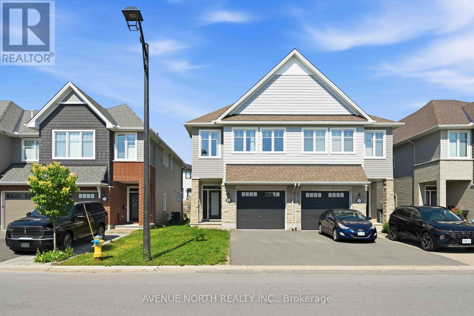 881 Antonio Farley Street, Ottawa, Ontario  K4A 5K1 - Photo 1 - X13536050