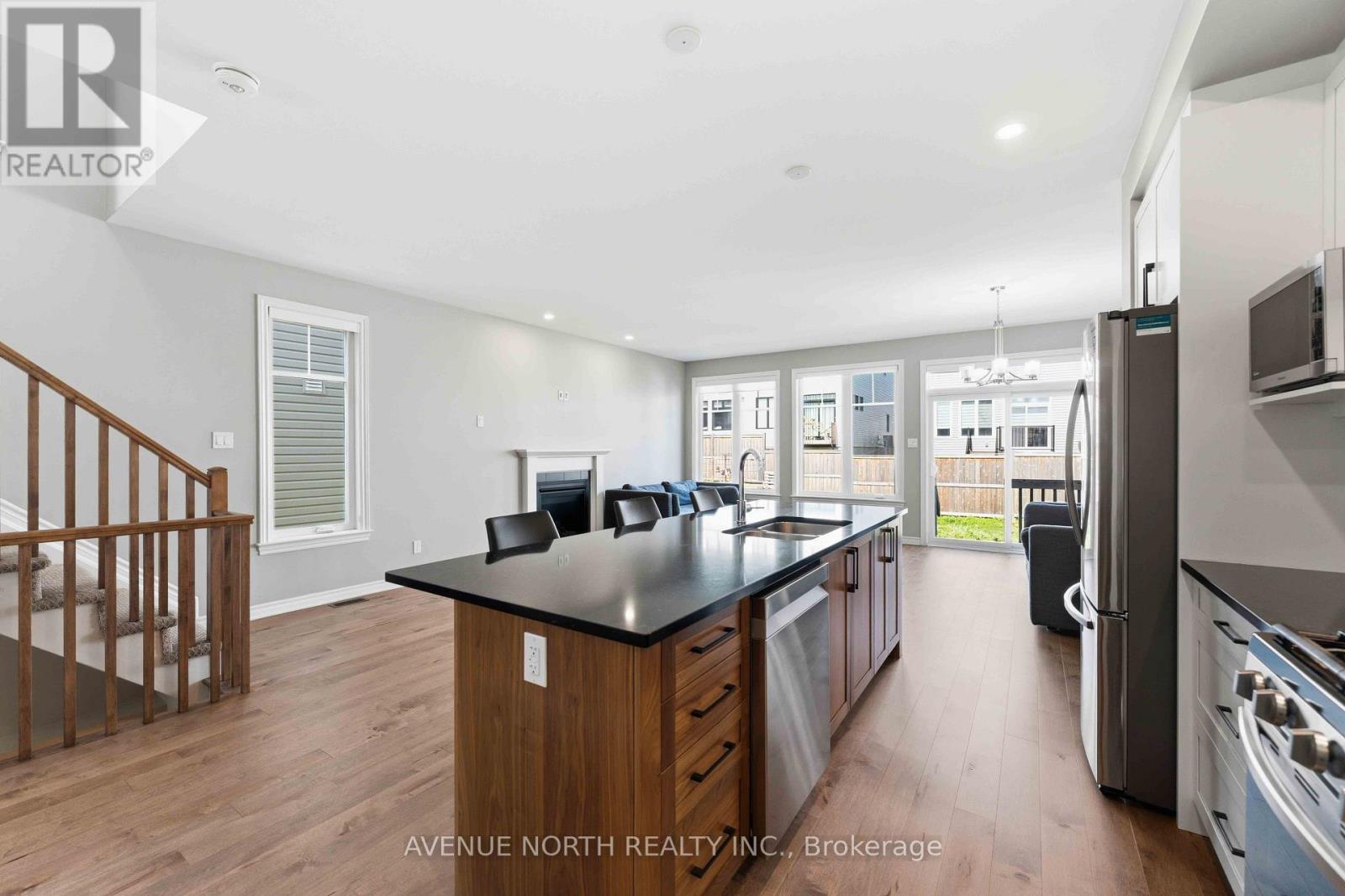 881 Antonio Farley Street, Ottawa, Ontario  K4A 5K1 - Photo 10 - X13536050