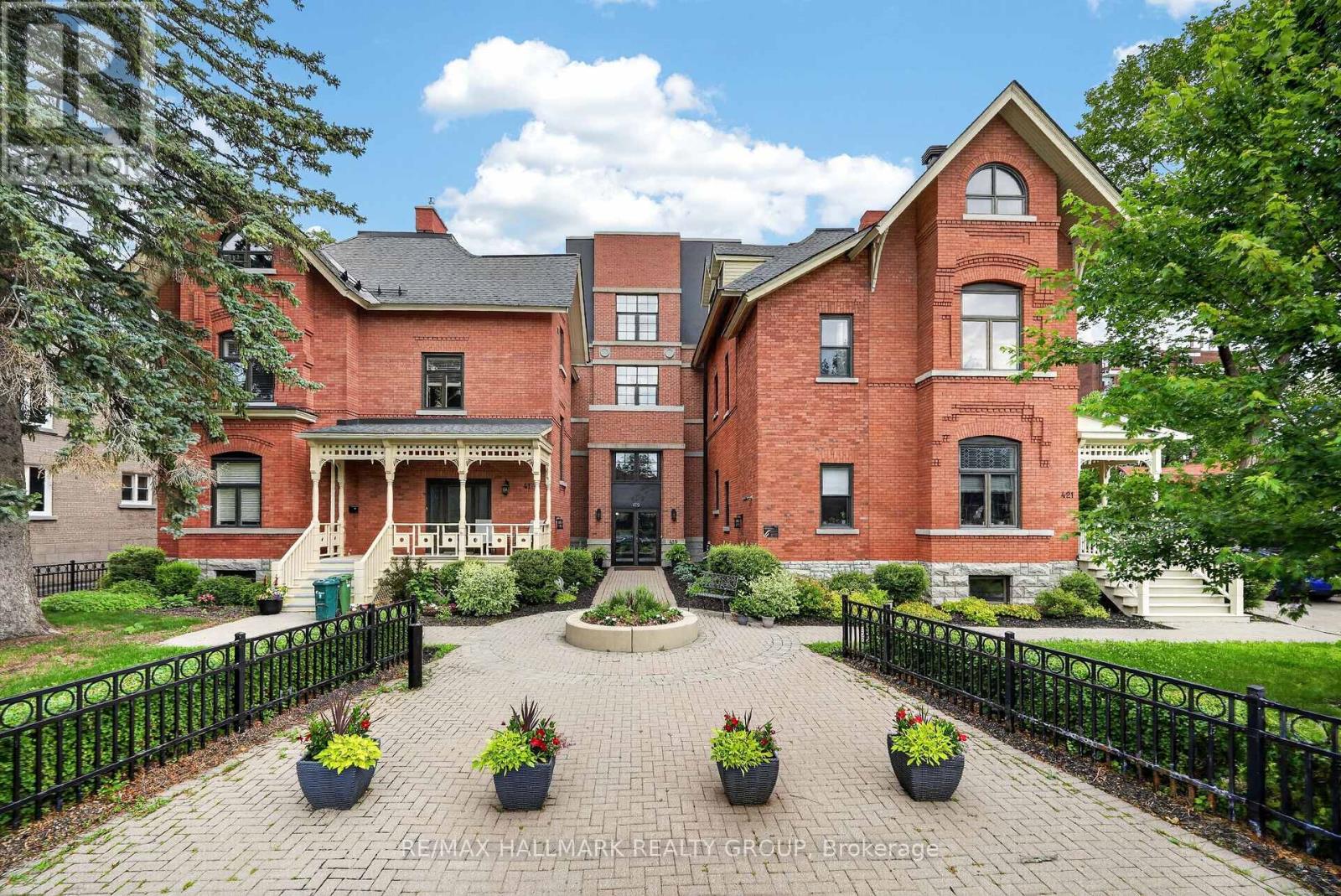 101 - 419 Laurier Avenue E, Ottawa, Ontario  K1N 6R4 - Photo 1 - X13536186