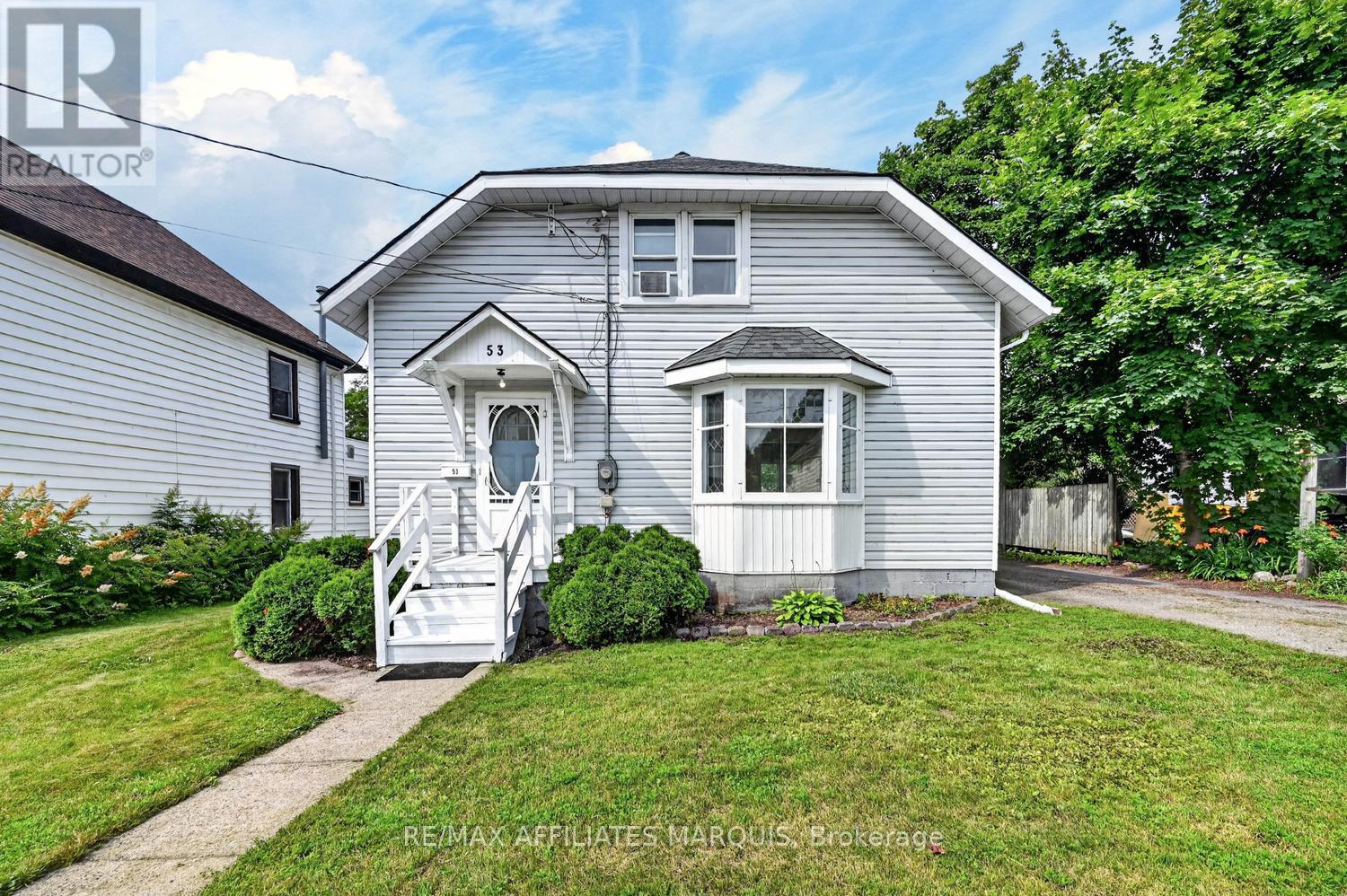 53 Smiths Falls Avenue, Smiths Falls, Ontario  K7A 3B2 - Photo 1 - X13536276