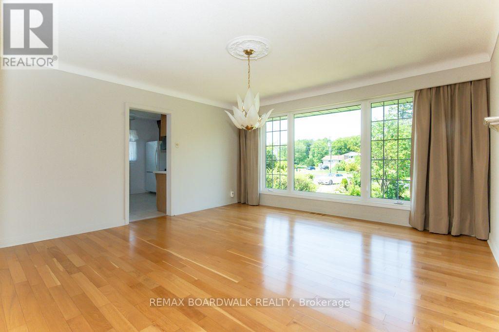 3654 Navan Road, Ottawa, Ontario  K4B 1H9 - Photo 12 - X13536364