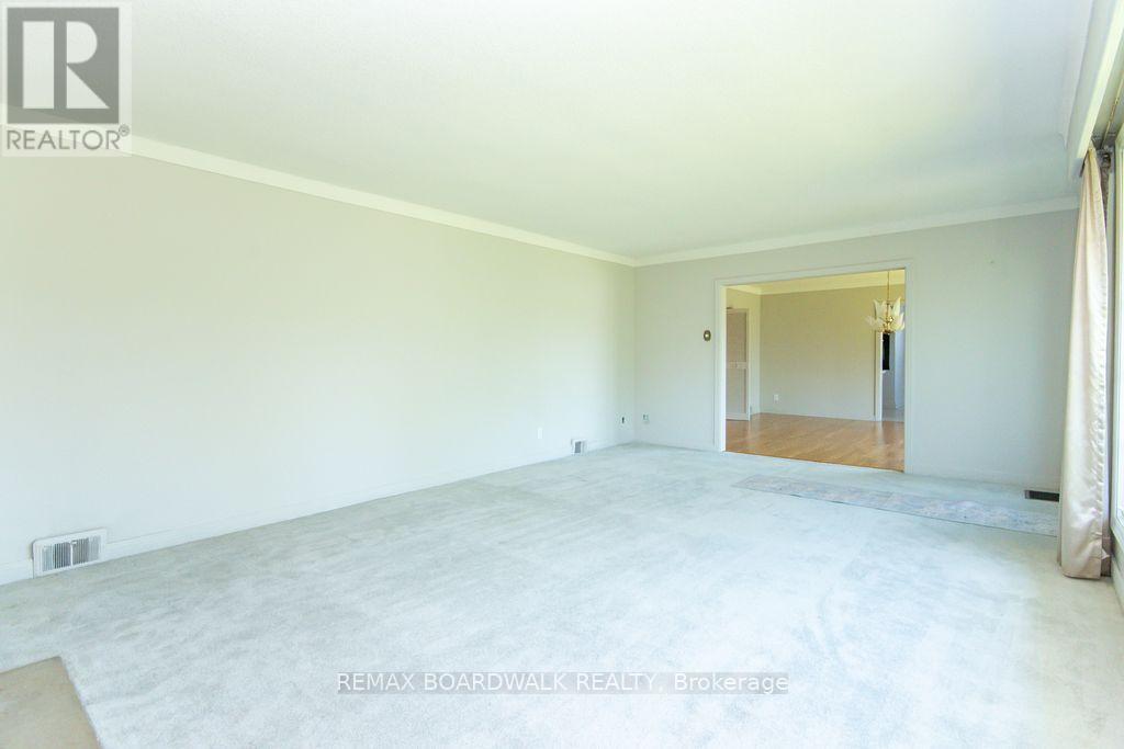 3654 Navan Road, Ottawa, Ontario  K4B 1H9 - Photo 8 - X13536364