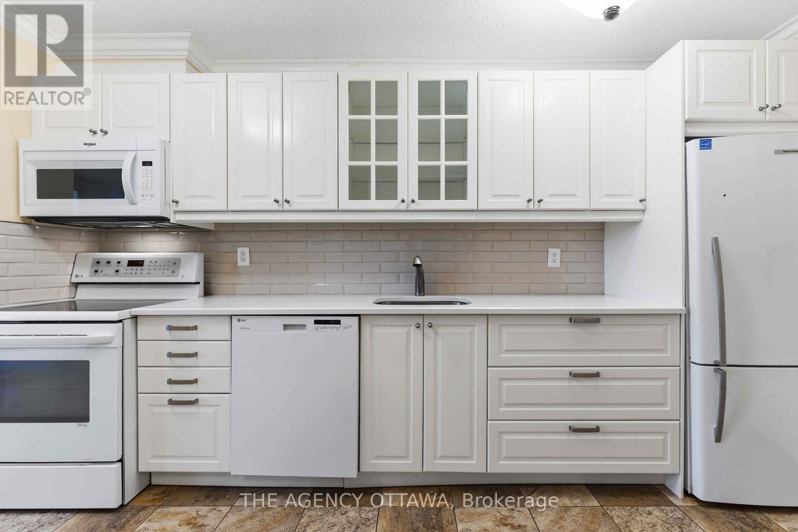 703 - 1785 Frobisher Lane, Ottawa, Ontario  K1G 3T7 - Photo 8 - X13536378