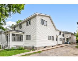 4 - 29 GORE STREET W, Perth, Ontario