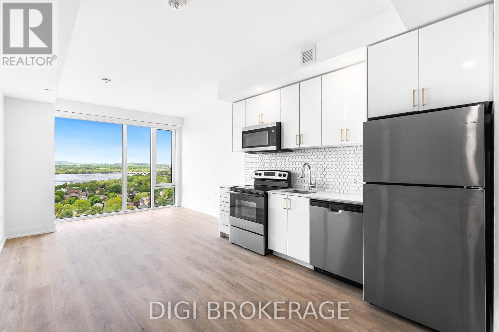 1304 - 2070 Scott Street, Ottawa, Ontario  K1Z 0C8 - Photo 2 - X13536414