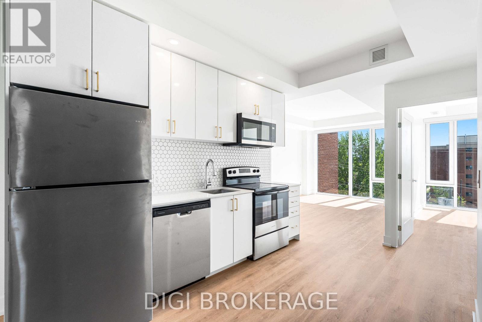 604 - 2070 Scott Street, Ottawa, Ontario  K1Z 0C8 - Photo 2 - X13536608