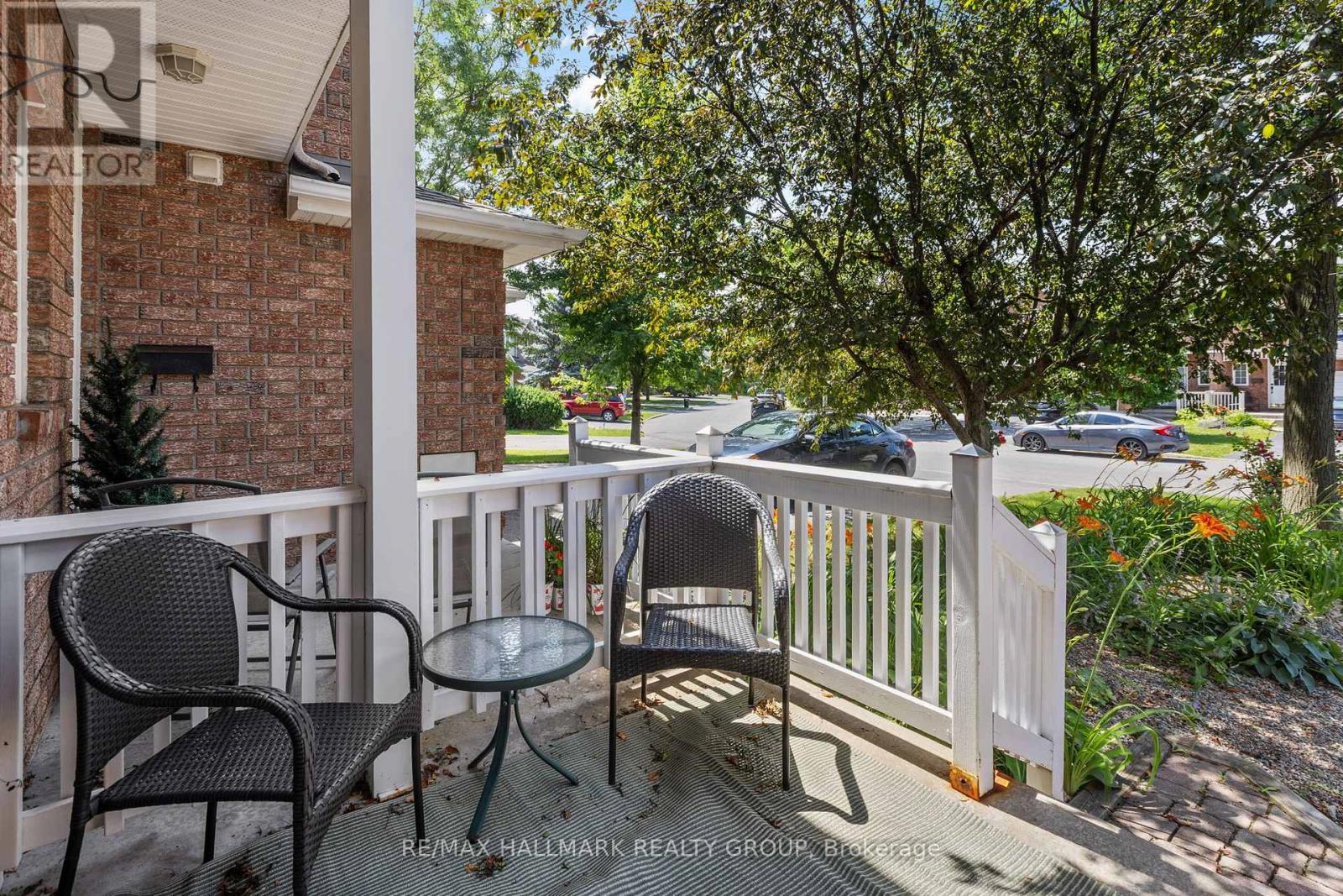 988 Lucille Way, Ottawa, Ontario  K4A 4J2 - Photo 3 - X13536800