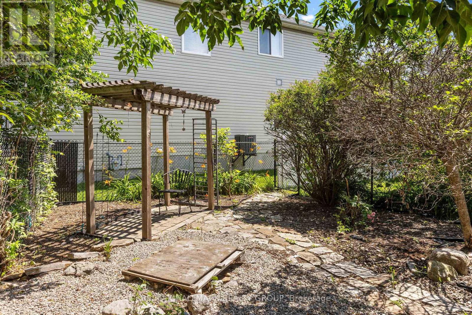 988 Lucille Way, Ottawa, Ontario  K4A 4J2 - Photo 33 - X13536800