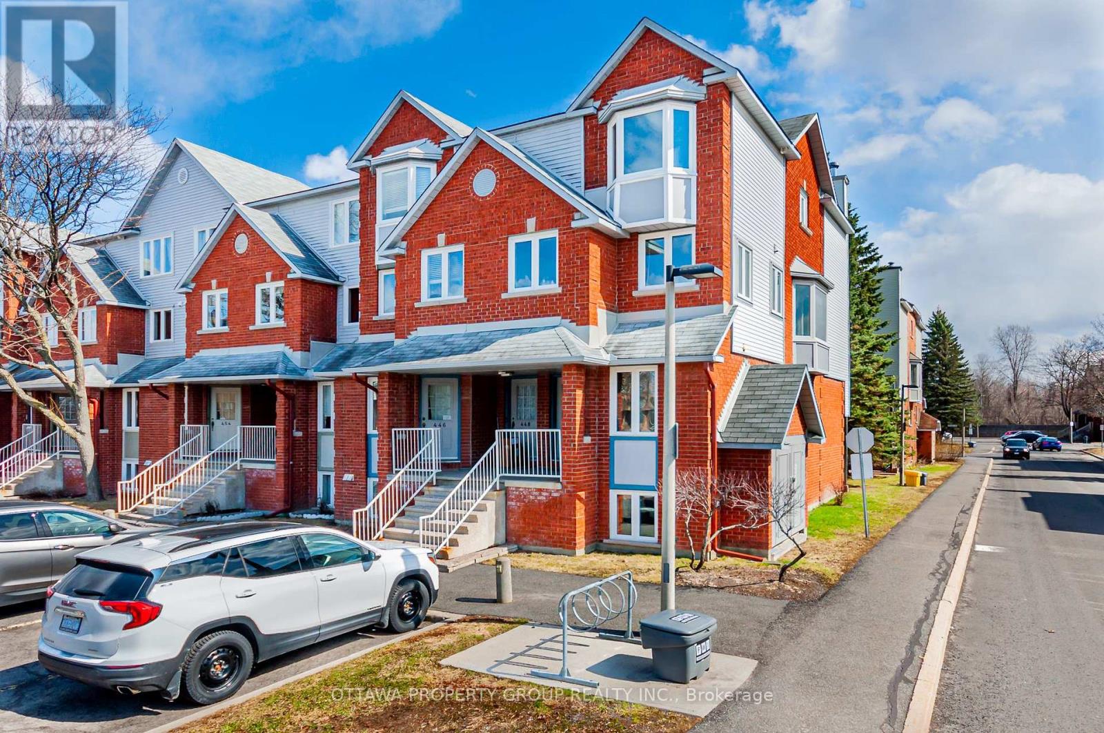 442 Briston Private, Ottawa, Ontario  K1G 5R4 - Photo 1 - X13536988