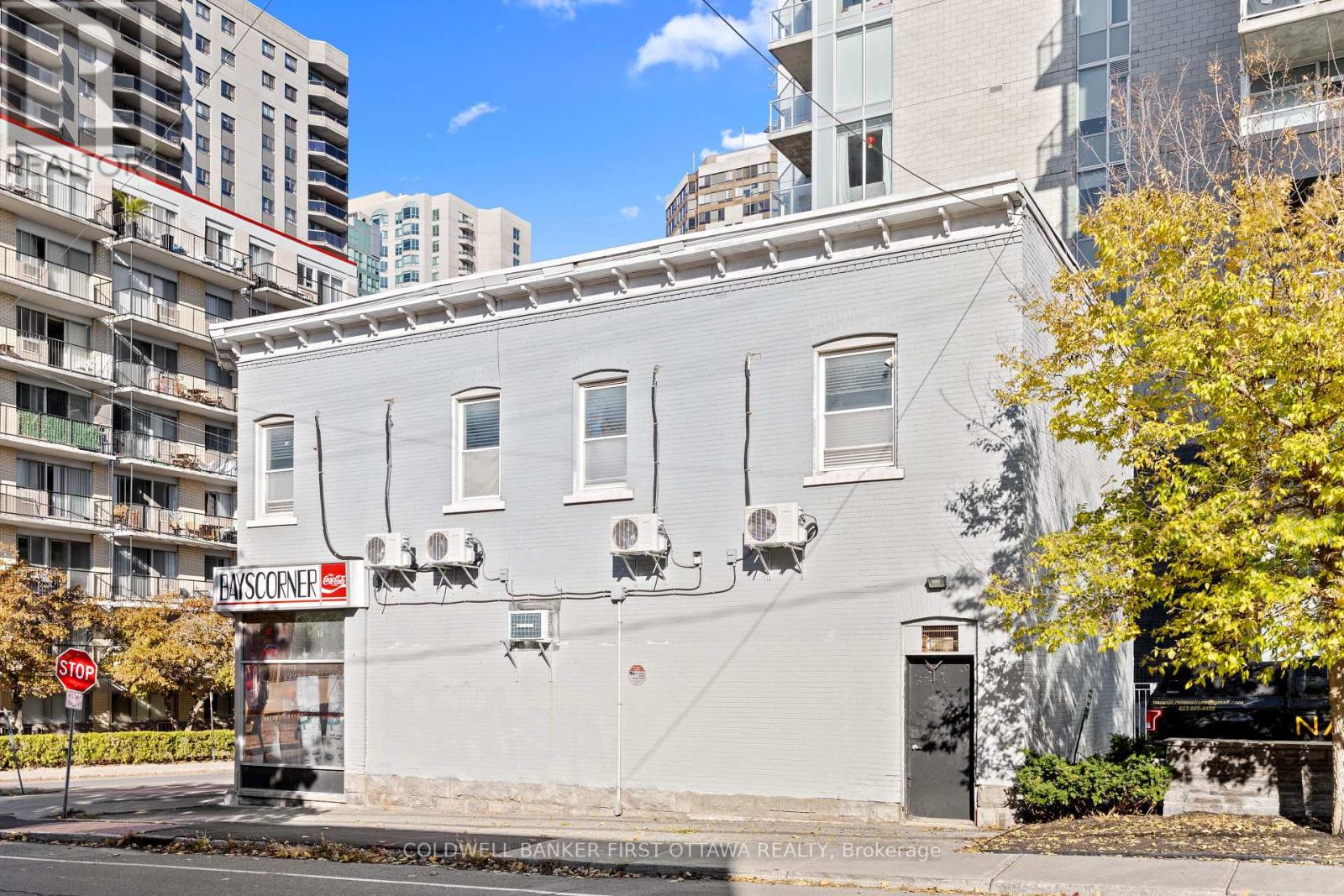 245 Bay Street, Ottawa, Ontario  K1R 5Z4 - Photo 2 - X13537088