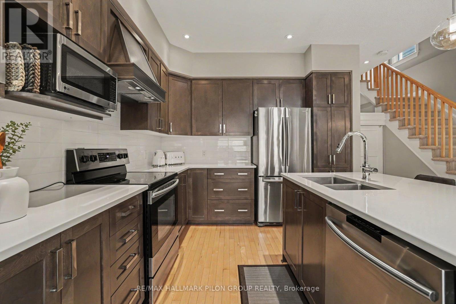 208 Butterfly Walk, Ottawa, Ontario  K1W 0G6 - Photo 10 - X13537148