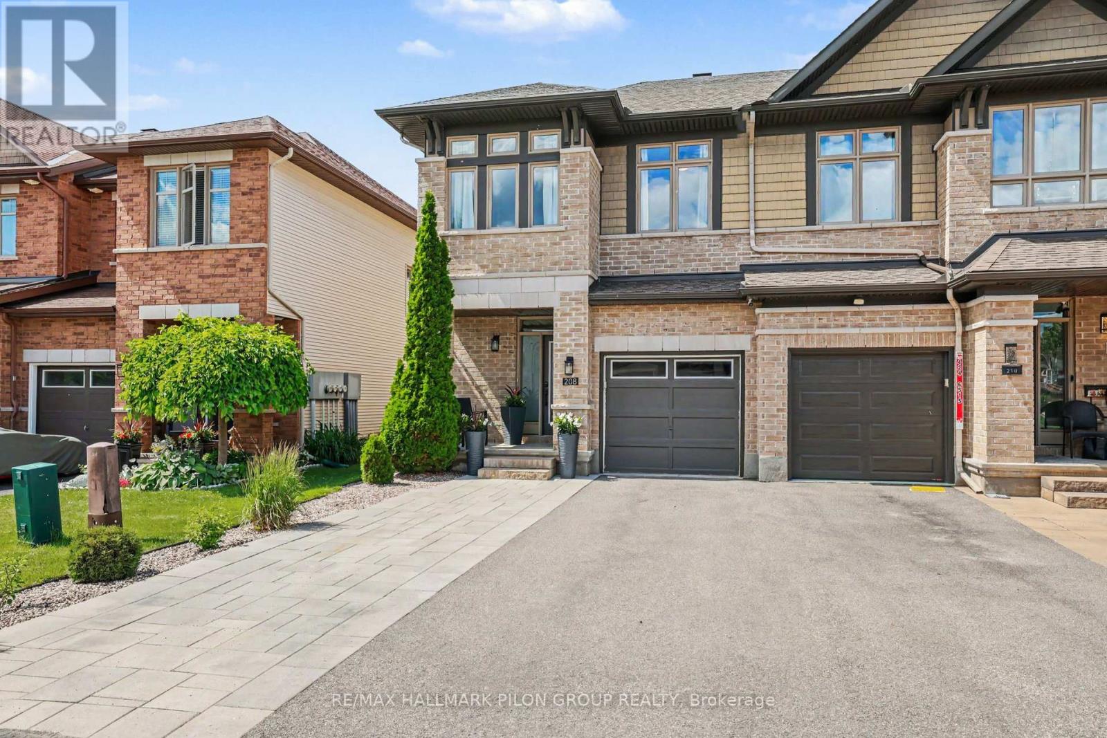 208 Butterfly Walk, Ottawa, Ontario  K1W 0G6 - Photo 2 - X13537148
