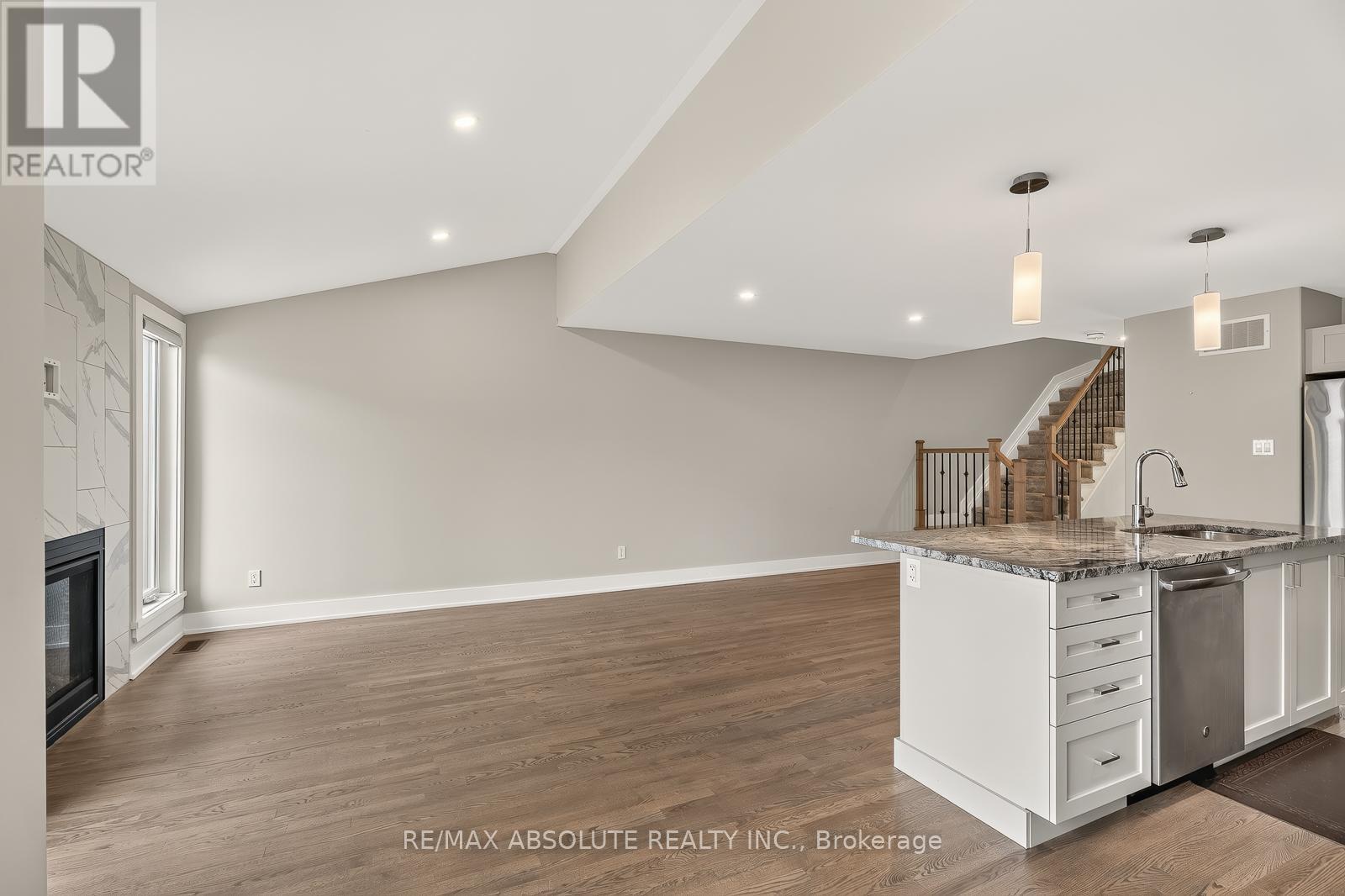 308 Proud Walk Drive, Ottawa, Ontario  K2S 2L6 - Photo 20 - X13537470