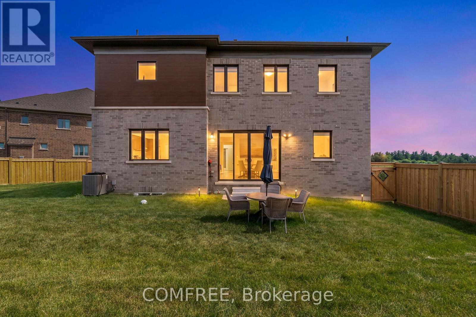 35 Ogilvie Street, Vaughan, Ontario  L3L 0G2 - Photo 2 - N13537996