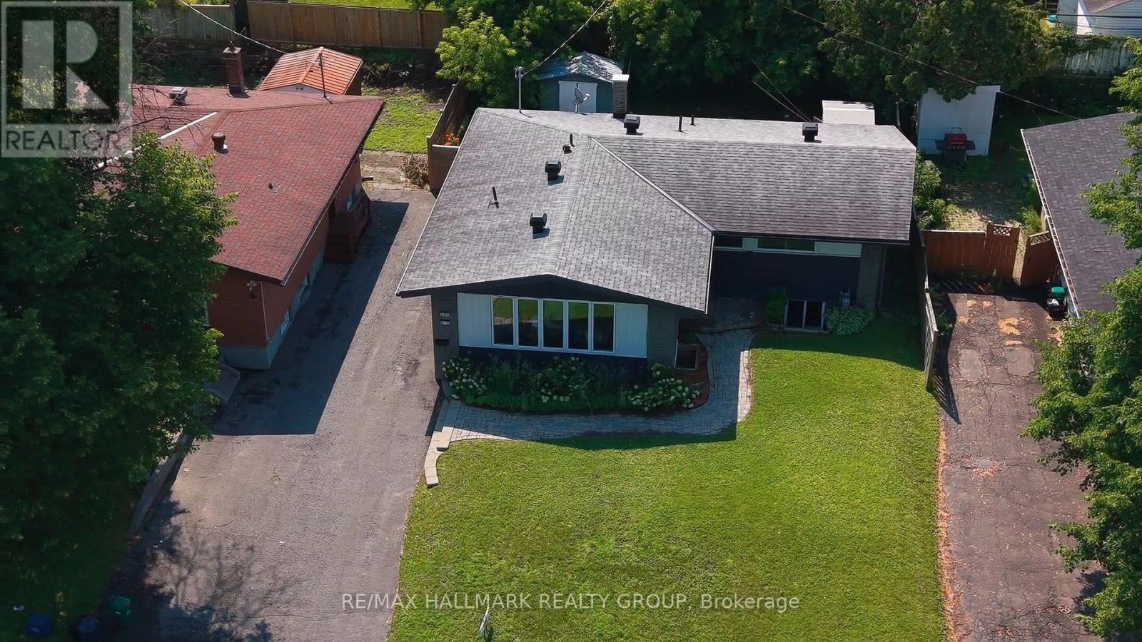 2160 Lambeth Walk, Ottawa, Ontario  K2C 1G1 - Photo 2 - X13537884