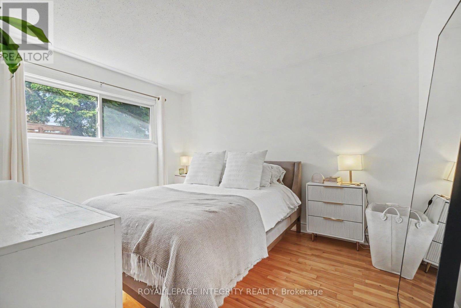 2450 Magnus Avenue, Ottawa, Ontario  K1G 1J8 - Photo 9 - X13537894