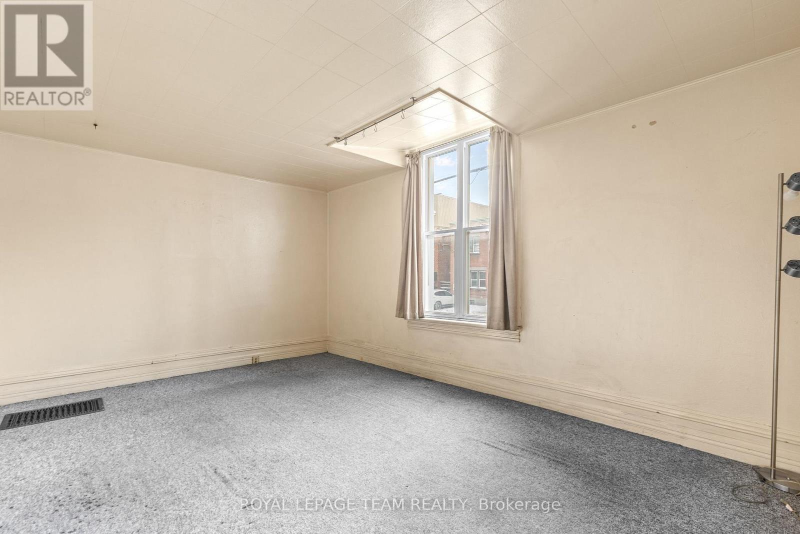 498 Gladstone Avenue, Ottawa, Ontario  K1R 5N8 - Photo 8 - X13538414