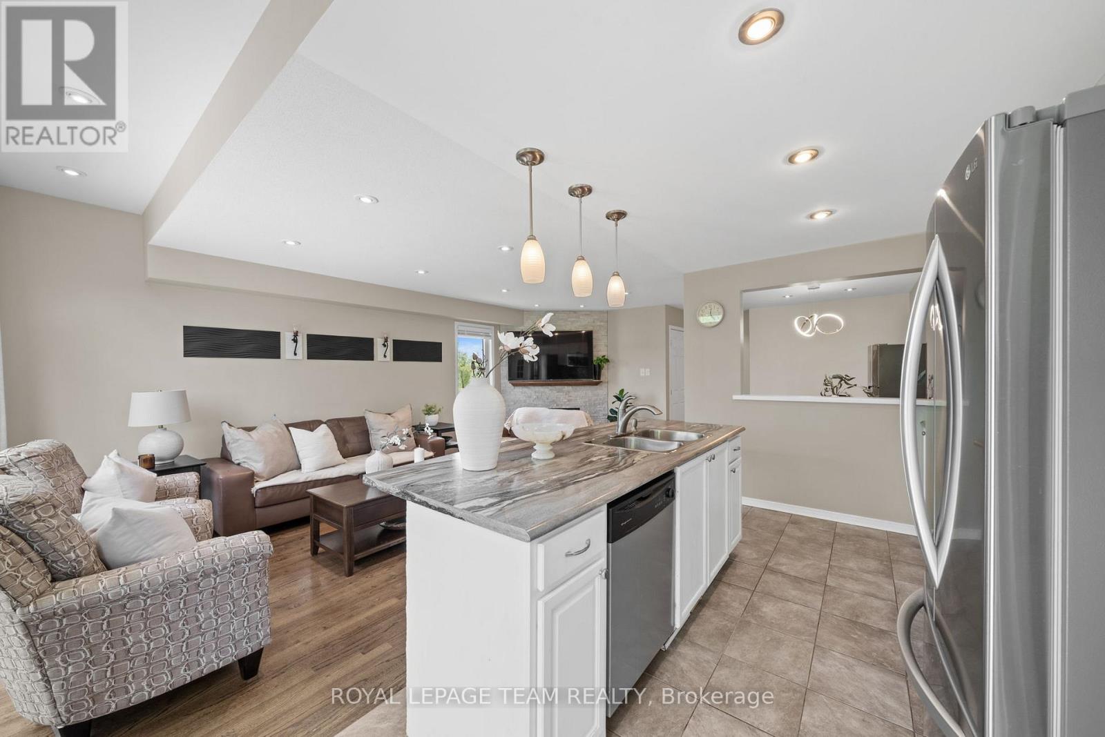 348 Brigitta Street, Ottawa, Ontario  K2S 0H9 - Photo 17 - X13538458