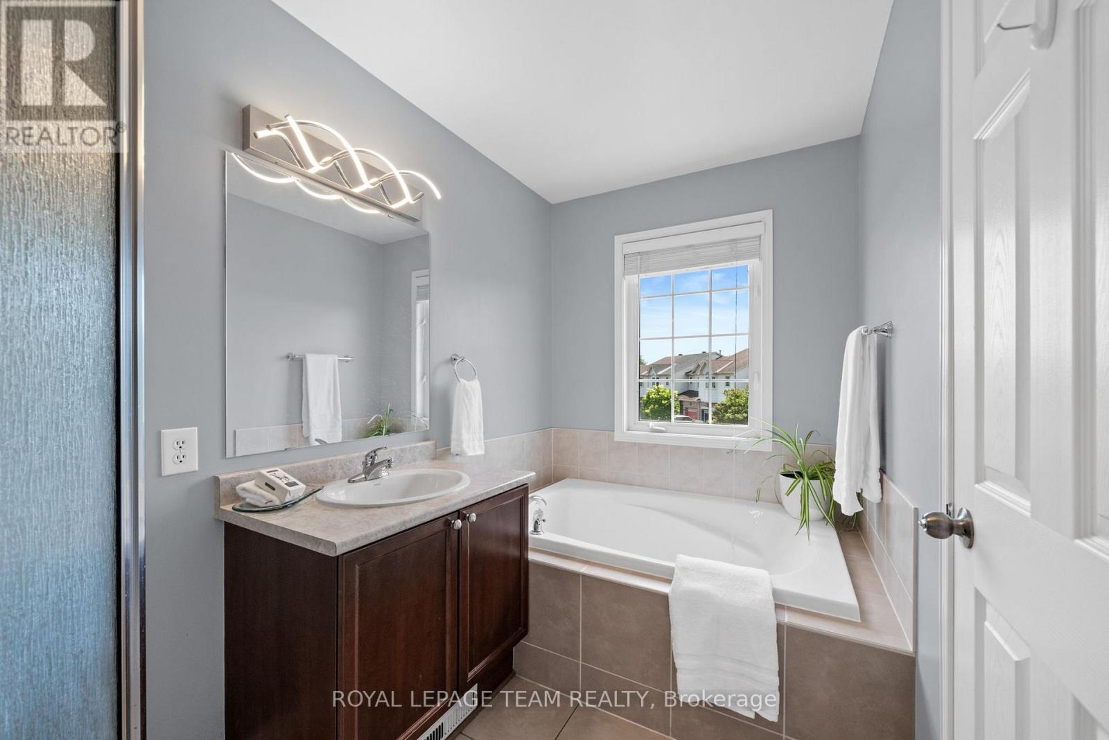 348 Brigitta Street, Ottawa, Ontario  K2S 0H9 - Photo 23 - X13538458
