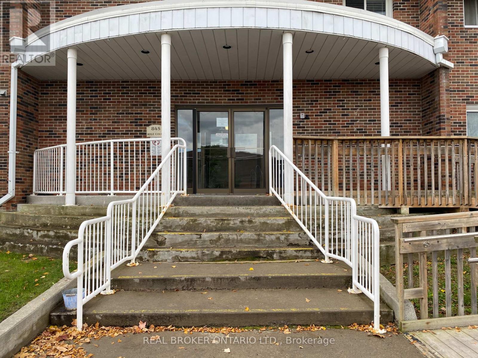 305 - 845 Kyle Court, Brockville, Ontario  K6V 6K7 - Photo 1 - X13538482