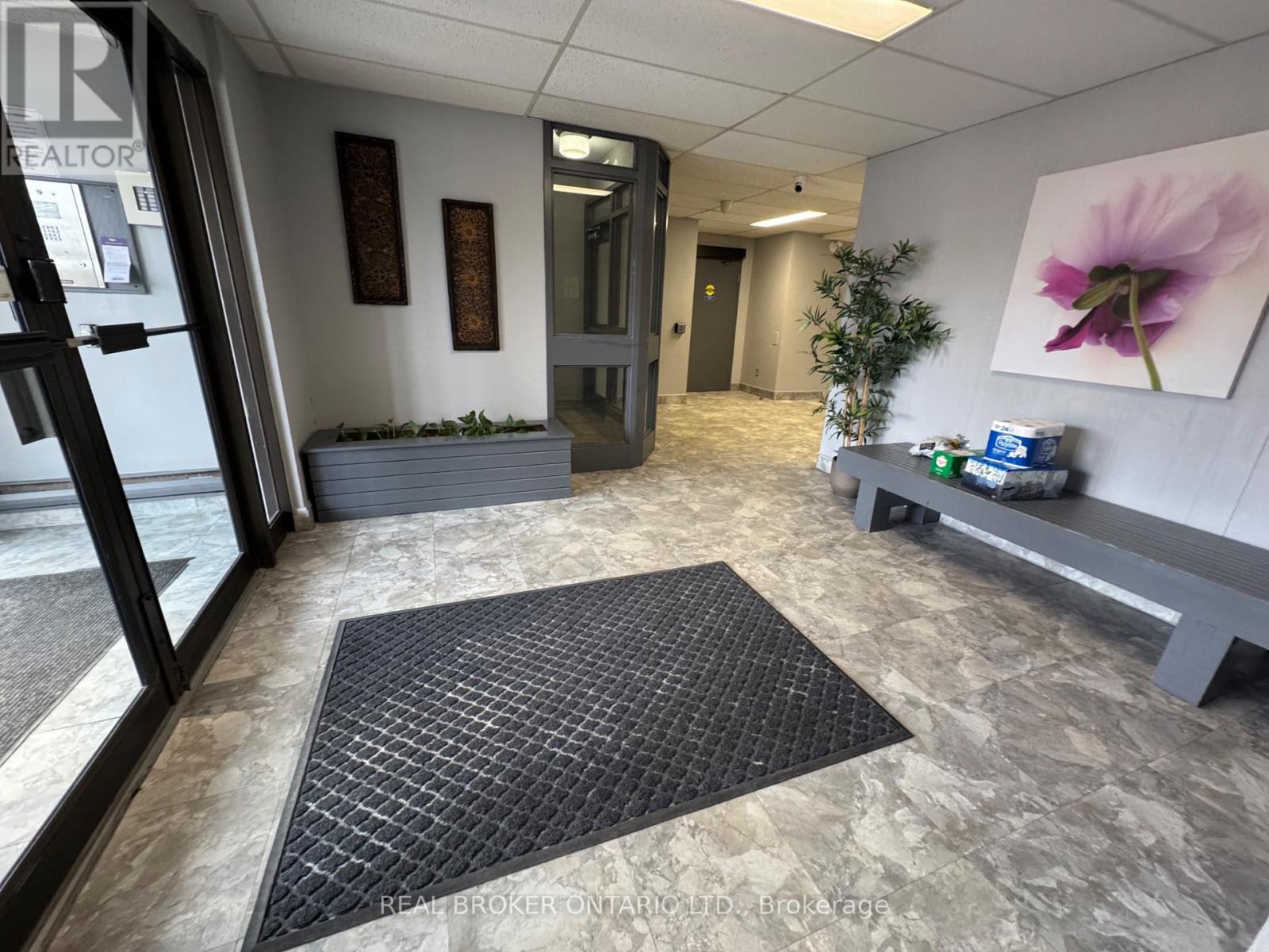 305 - 845 Kyle Court, Brockville, Ontario  K6V 6K7 - Photo 2 - X13538482