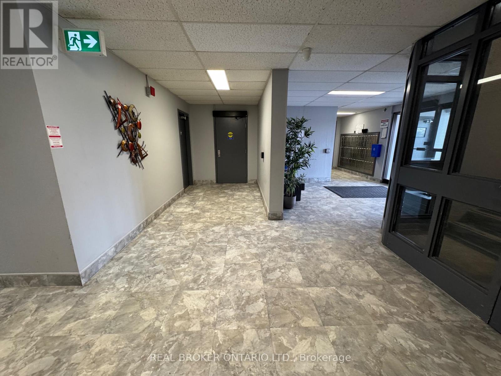 305 - 845 Kyle Court, Brockville, Ontario  K6V 6K7 - Photo 3 - X13538482
