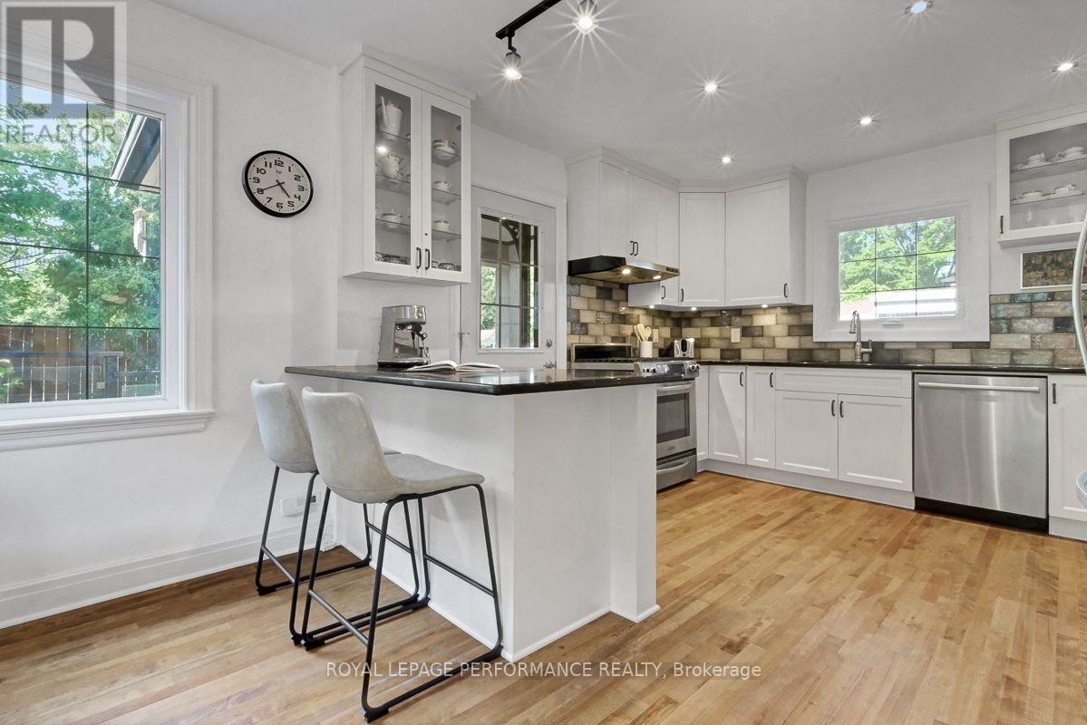 13 Wolff Street, Ottawa, Ontario  K1K 1K6 - Photo 12 - X13538484
