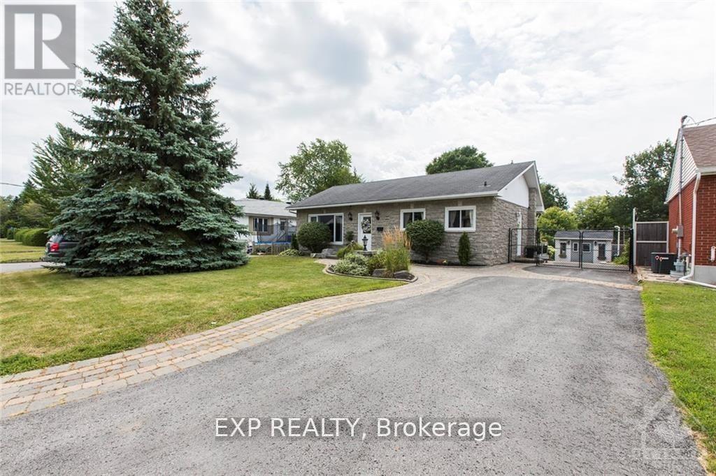 28 Appleford Street, Ottawa, Ontario  K1J 6T9 - Photo 1 - X13538794