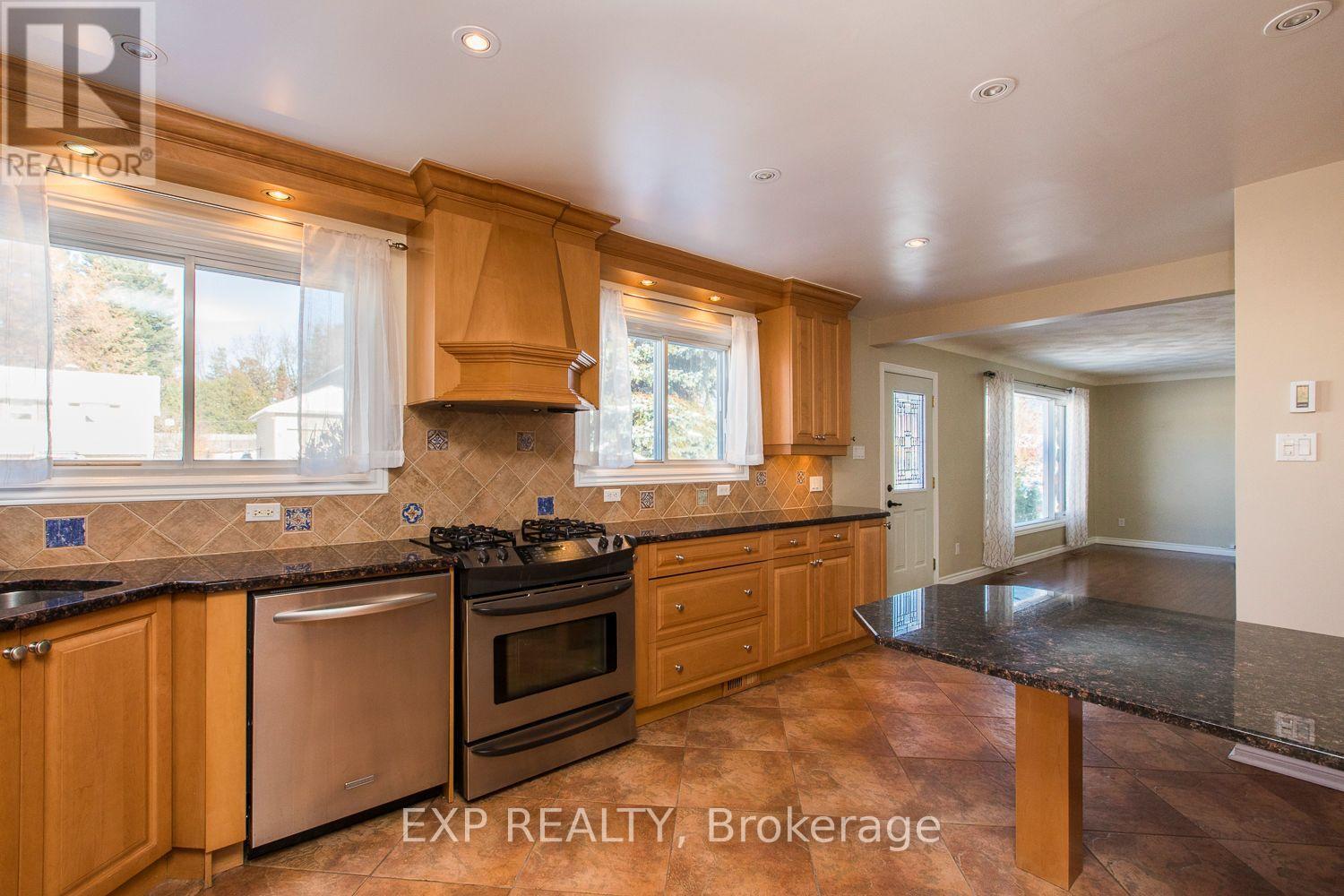 28 Appleford Street, Ottawa, Ontario  K1J 6T9 - Photo 11 - X13538794