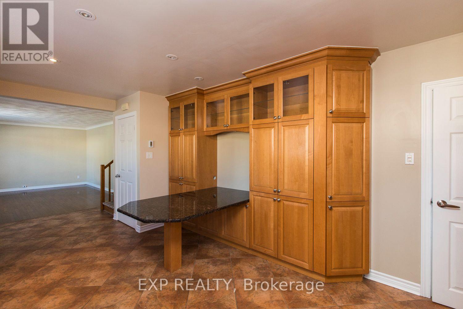 28 Appleford Street, Ottawa, Ontario  K1J 6T9 - Photo 12 - X13538794